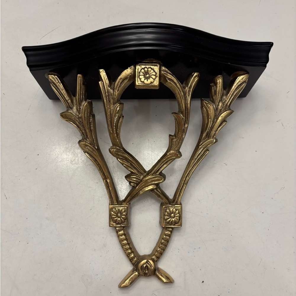 Elegant Gold and Black Wall Decor